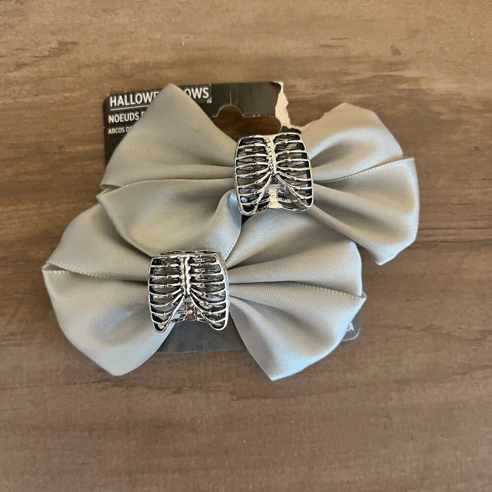 NEW Halloween Bows - Grey & Black.‎ NWT